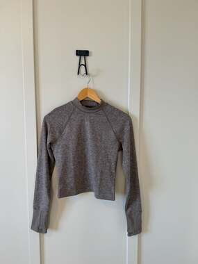 Athleta Women Brown Heathered Mock Neck Long Sleeve Crop Top Thumbholes Small